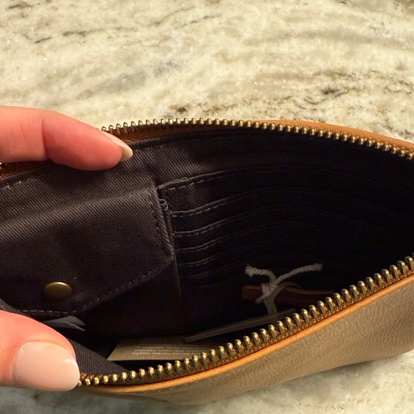 Madewell Leather Clutch - Picture 6 of 7